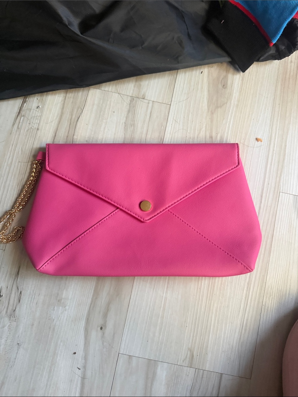 Women’s Pink Envelope Clutch with Gold Chain